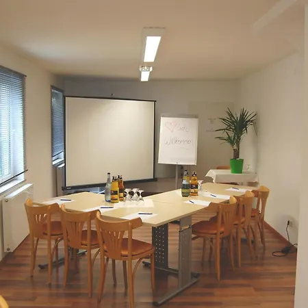 Otel Ochsen Stuttgart